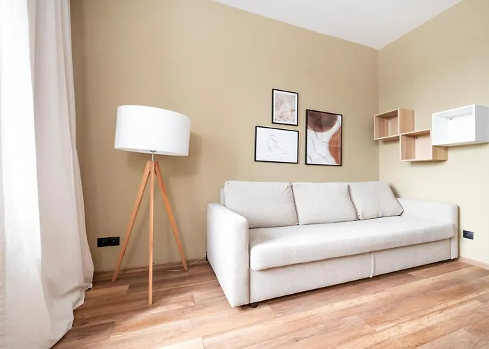 Poznanska Comfy By Bookinghost Apartment Lodz